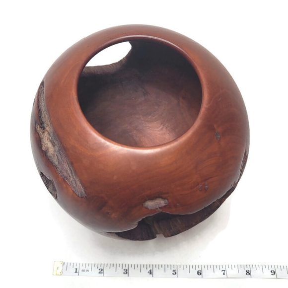 Burl bowl hollow vessel on pedestal with holes - Picture 14 of 15